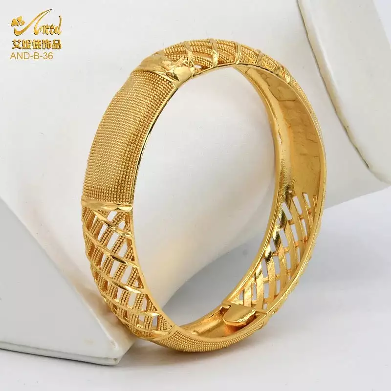 1 PC Gold Bracelet Bangle for Women - Shop Now