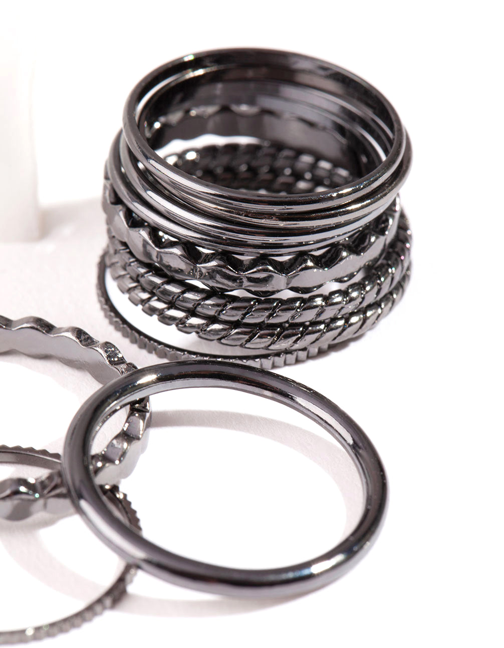 16-Pack of Gunmetal Band Rings