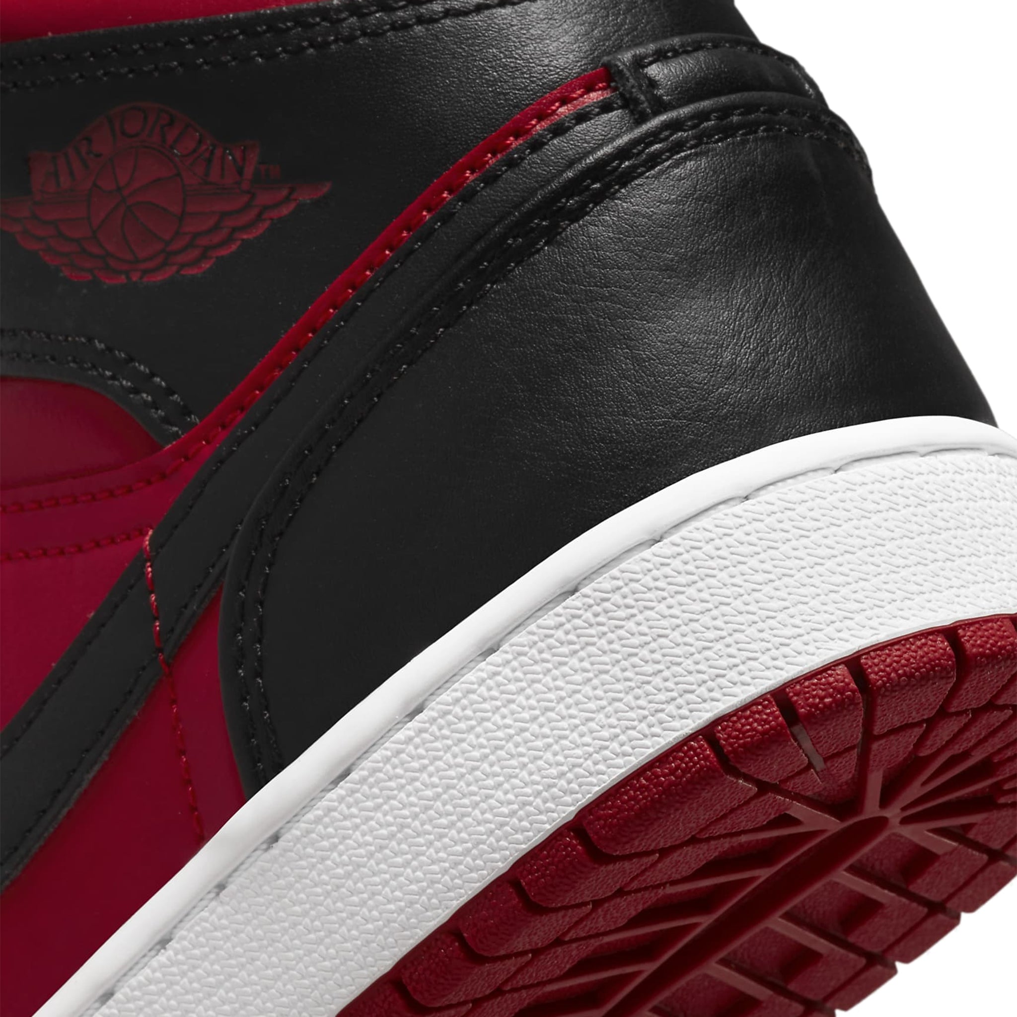 Air Jordan 1 Mid Reverse Bred GS shoes