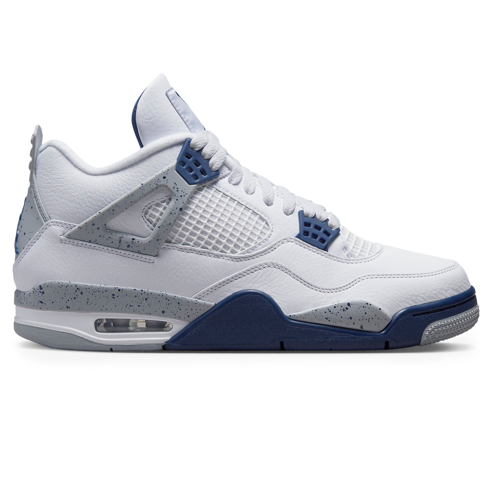 Air Jordan 4 Navy Retro.