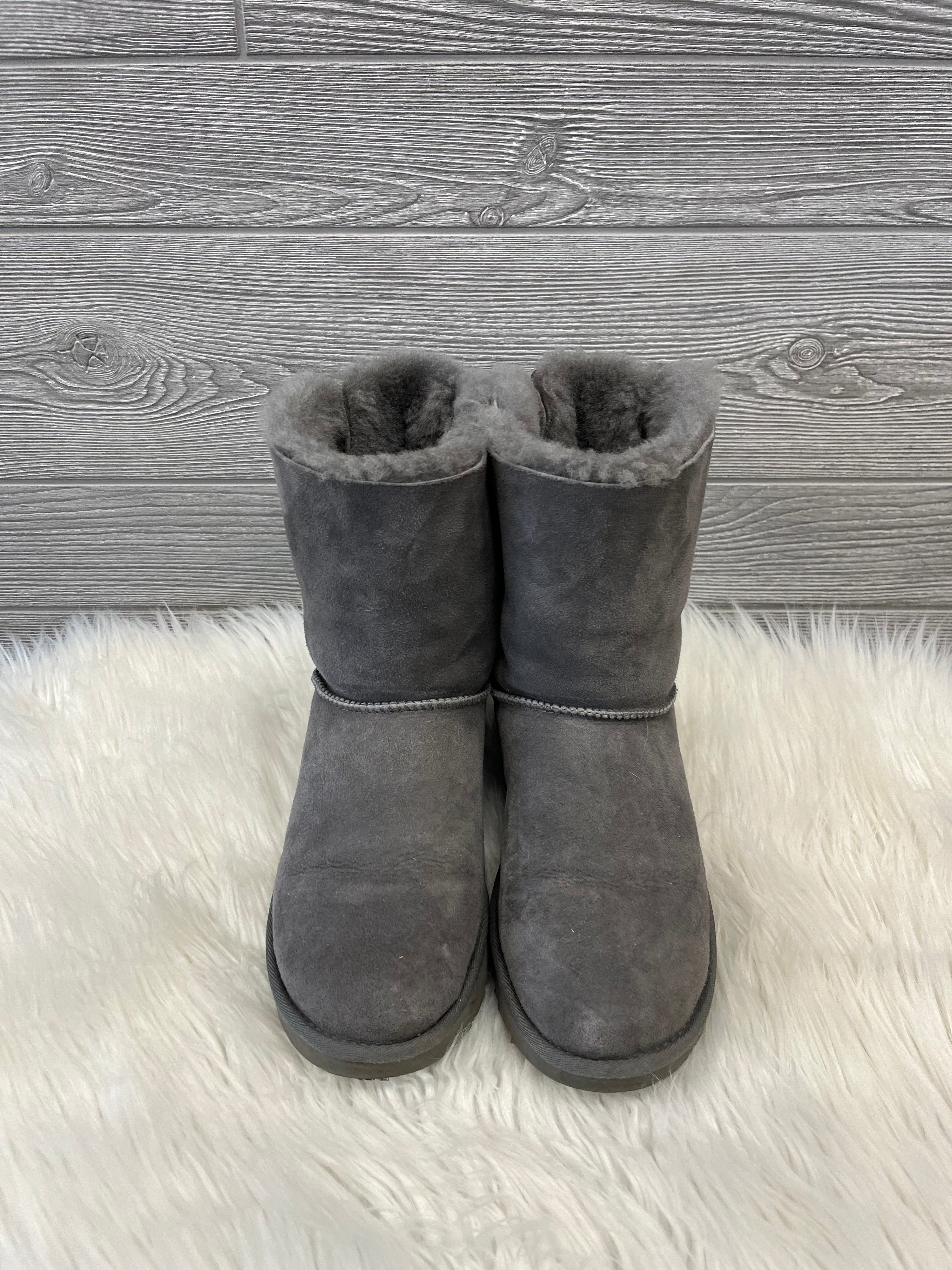 Ankle Flat Ugg Boots - Size 9