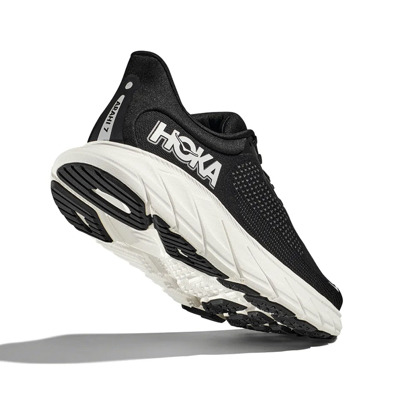 Arahi 7 Men's Running Shoe - Black/White | Shop Now