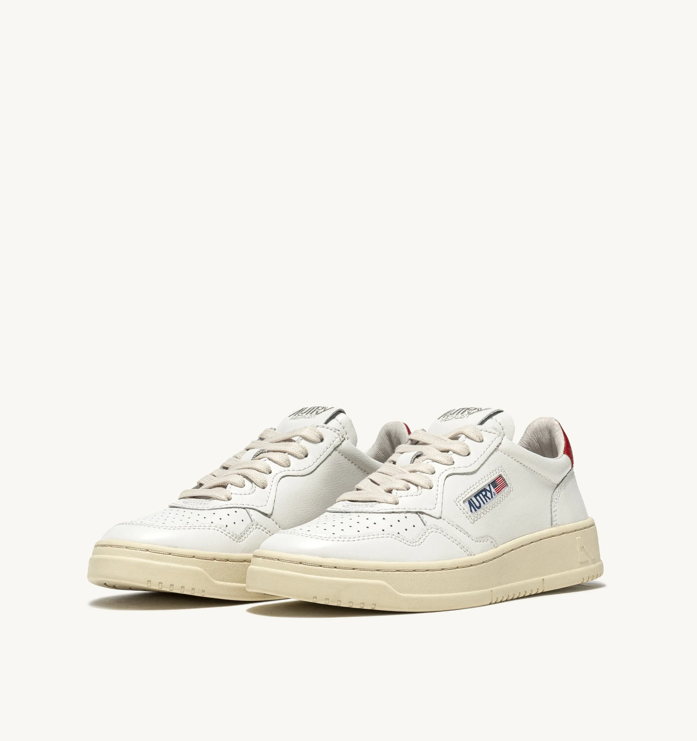 Autry Cardinal Medalist Low Sneaker