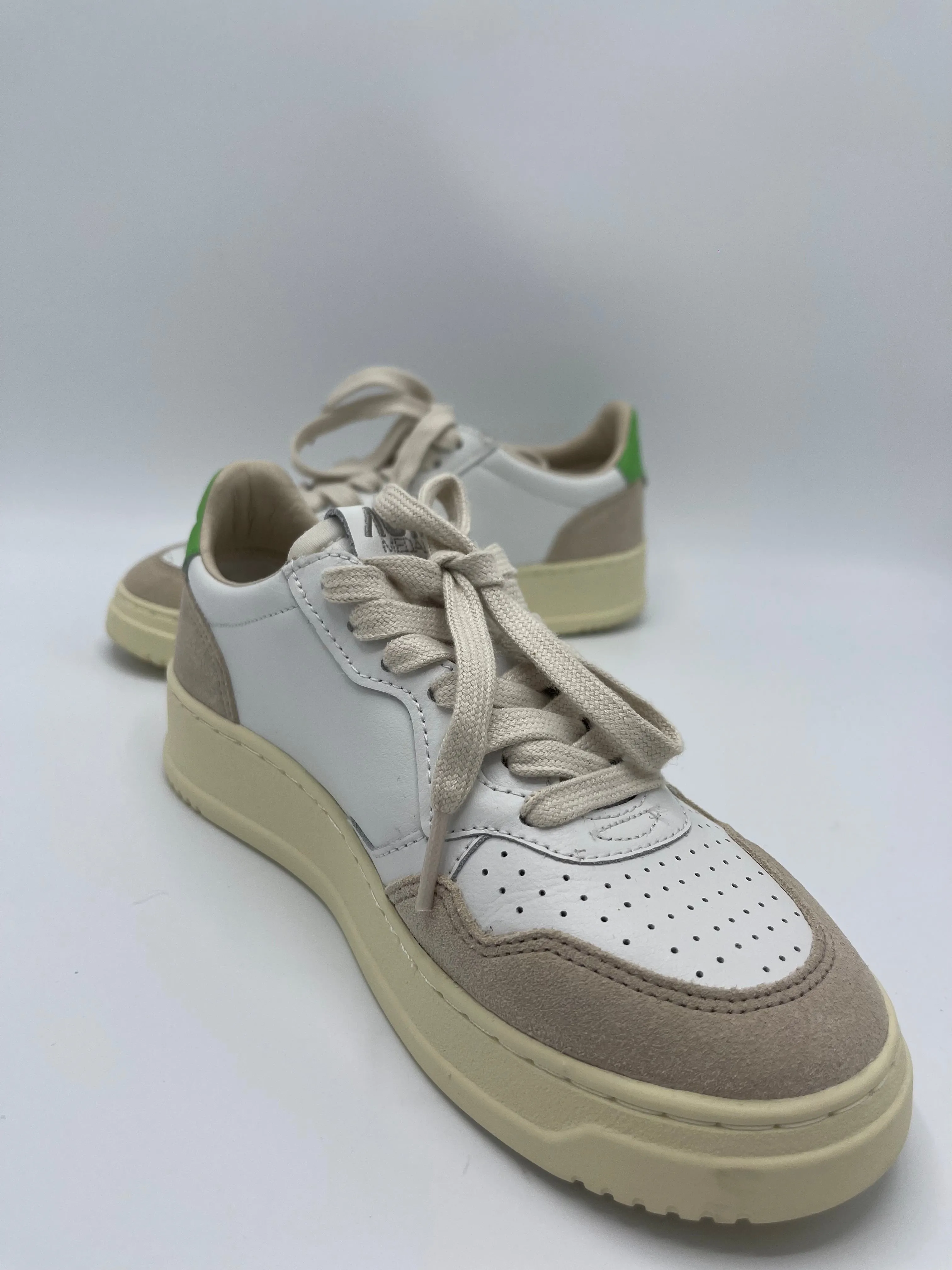 Autry Medalist Green Suede Sneaker