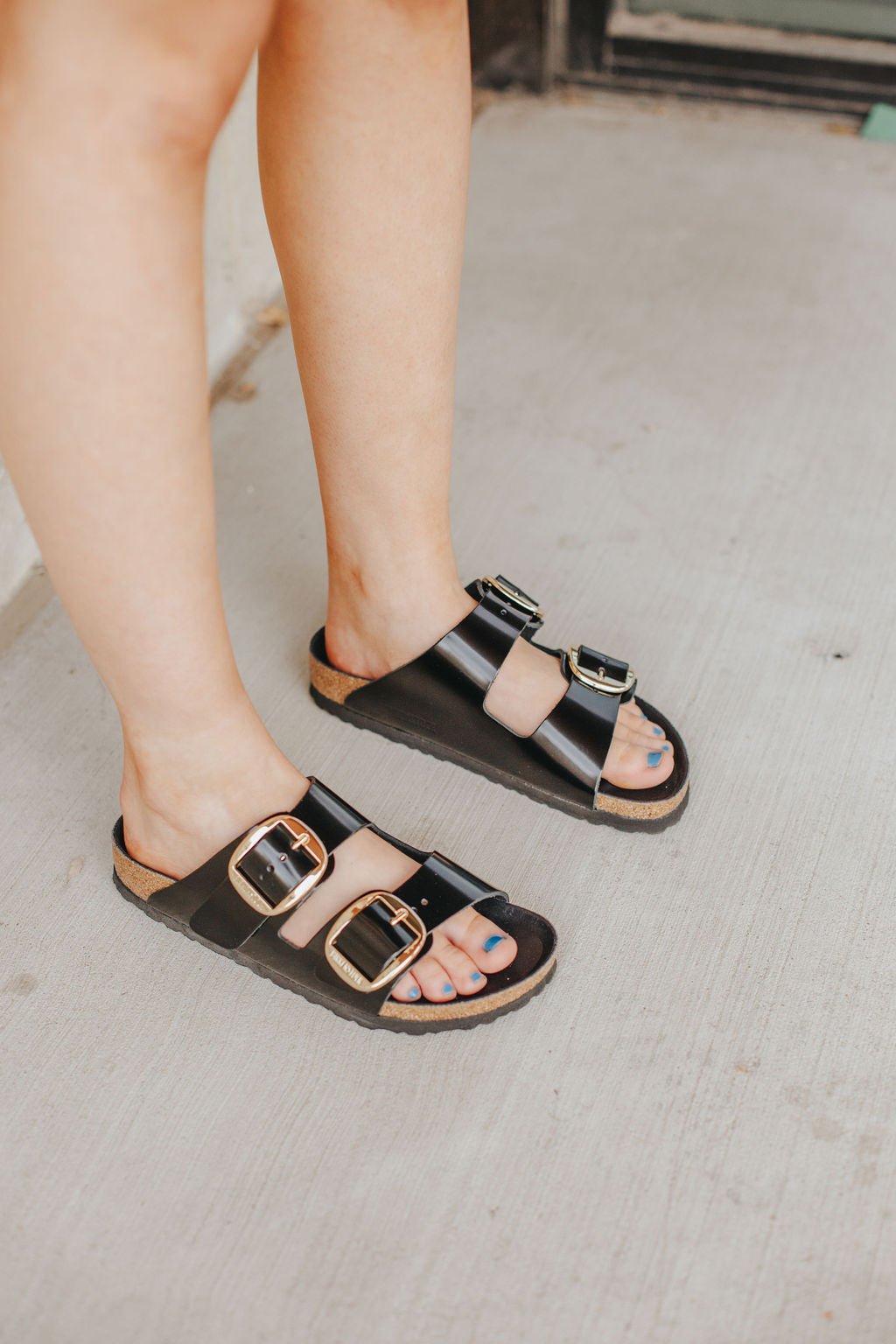 Birkenstock: High Shine Black Arizona Big Buckle