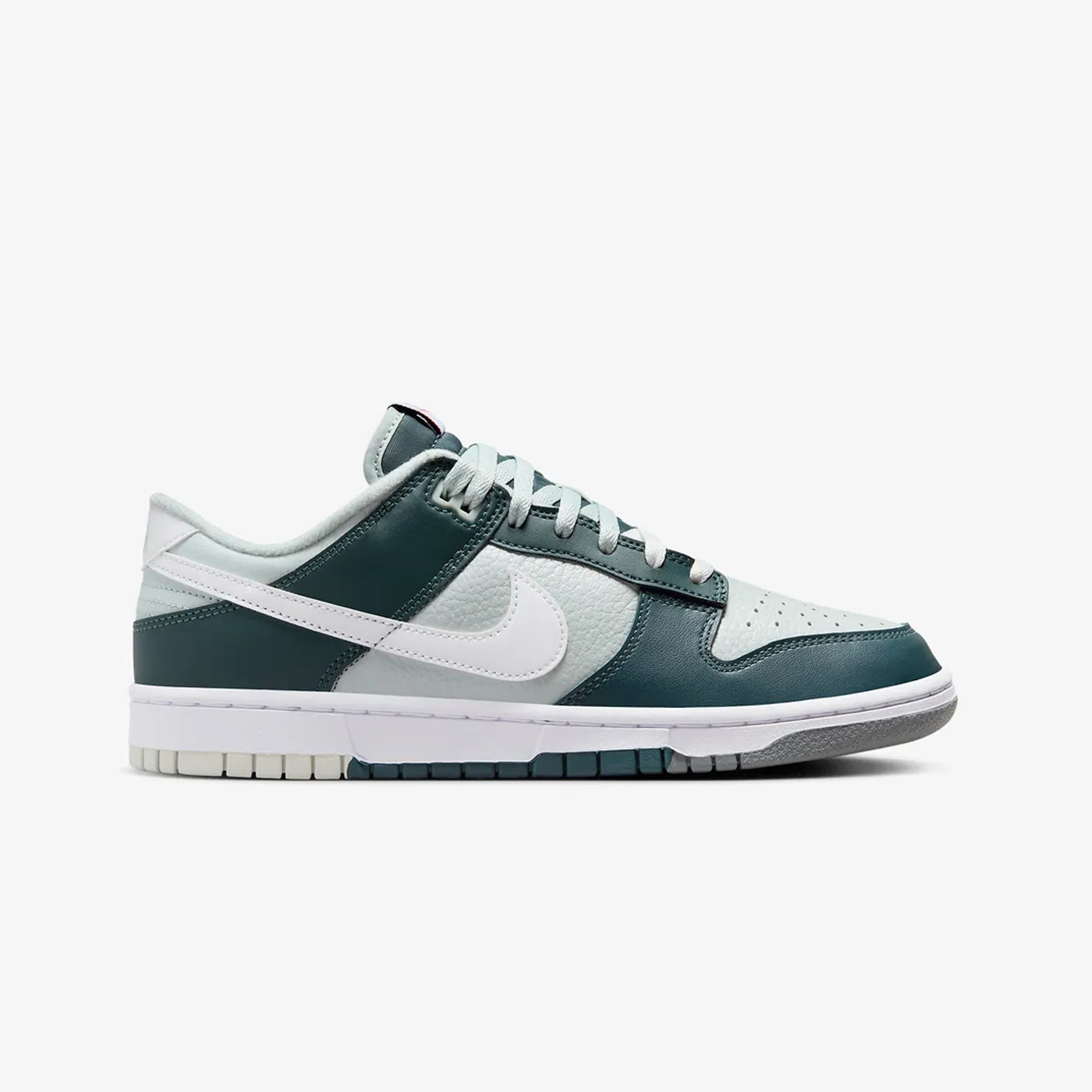 Dunk Low Retro Premium Deep Jungle White Light Silver.