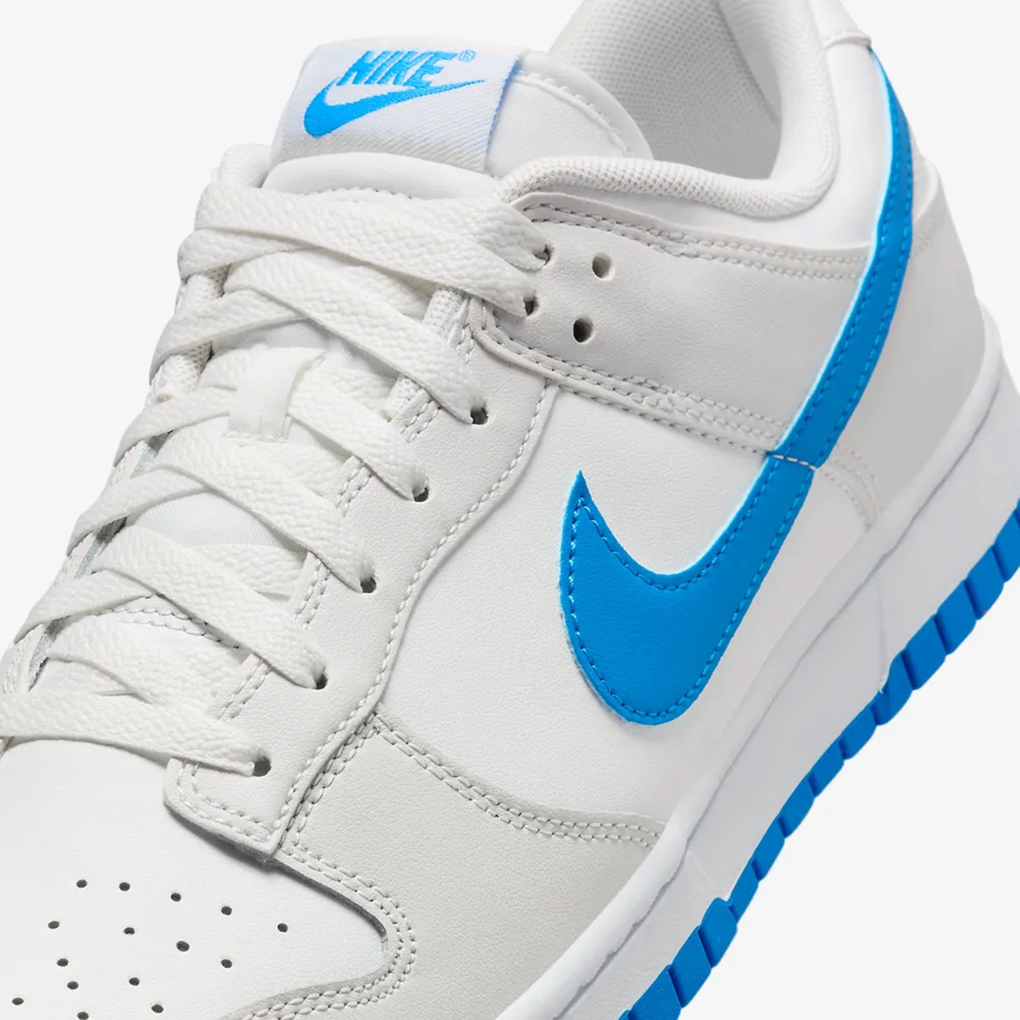 Dunk Low Retro Shoes - Summit White/Photo Blue/Platinum Tint