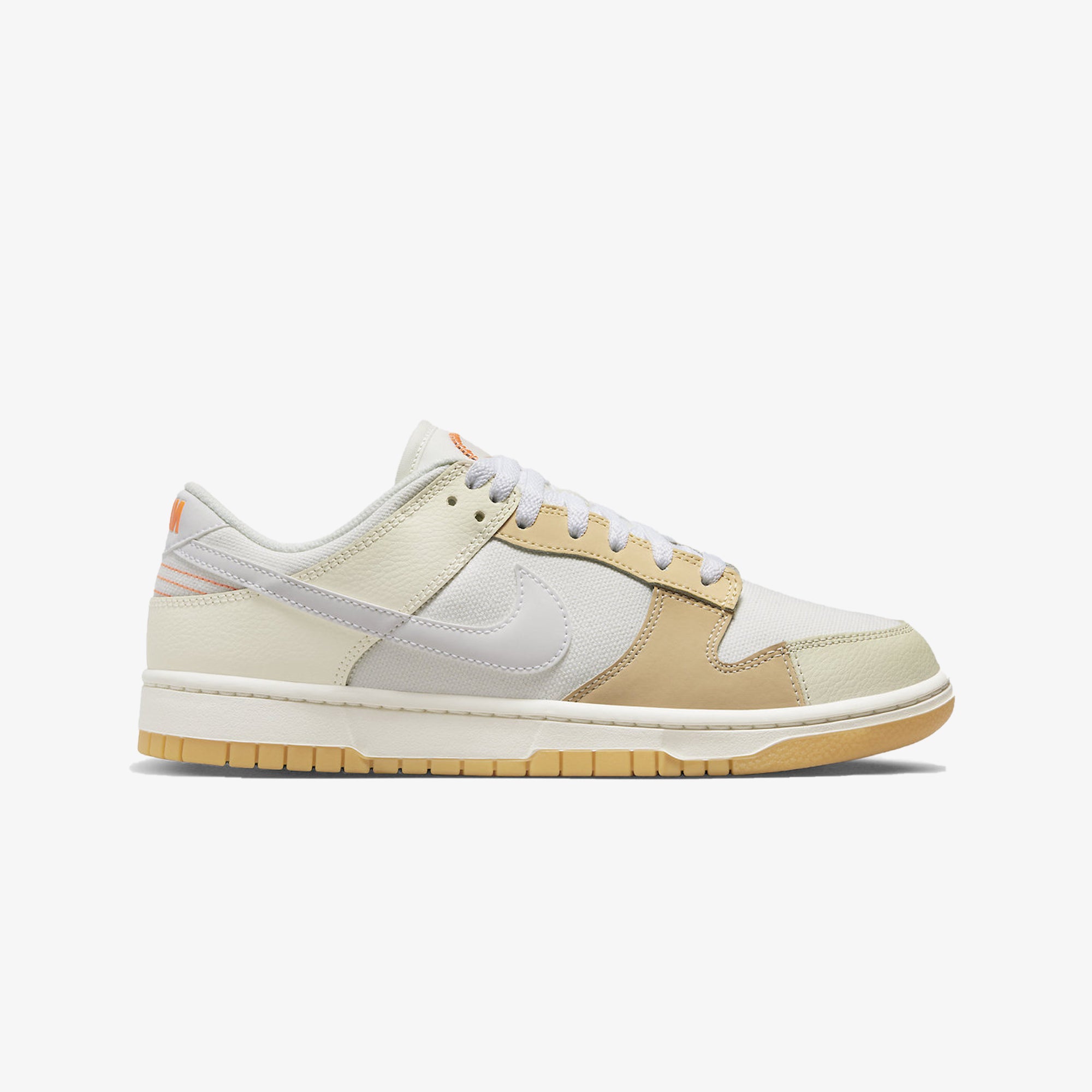 Dunk Low SE White Sail White Sanddrift