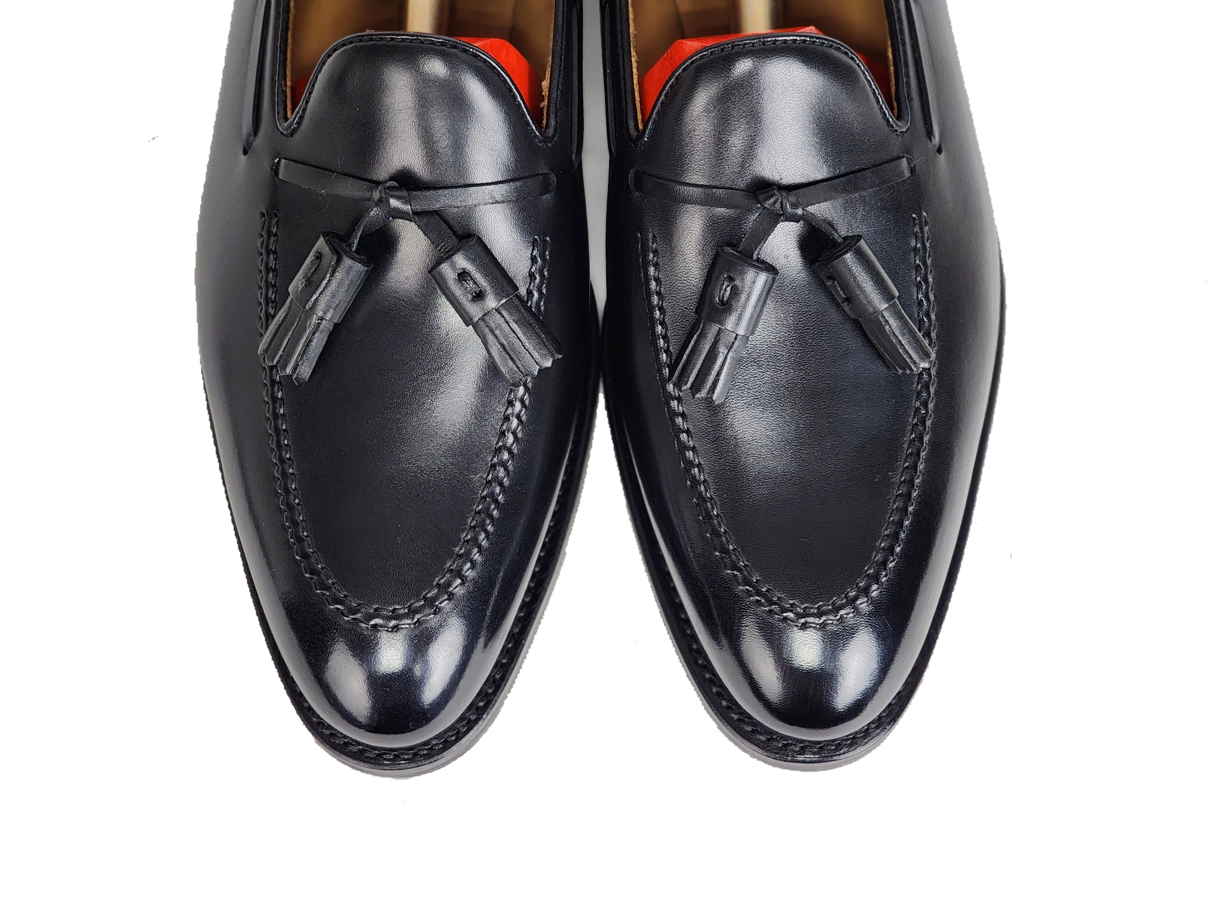 Haller - Black Calf can be rewritten as Black Calf Haller or Calf Leather Haller.