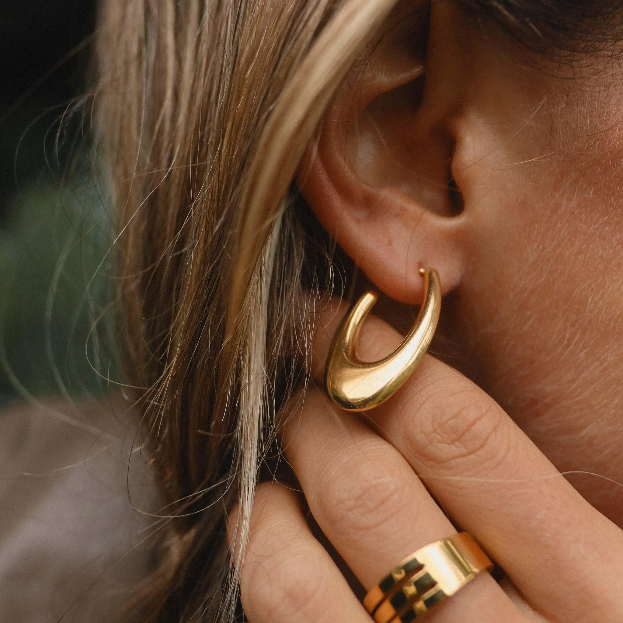 Kallan Hoop Earrings - Affordable, Stylish Hoop Earrings for Women.