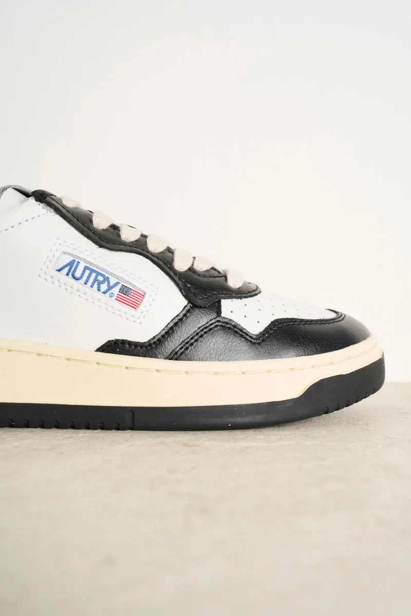 Medalist low bicolor leather white and black sneakers men