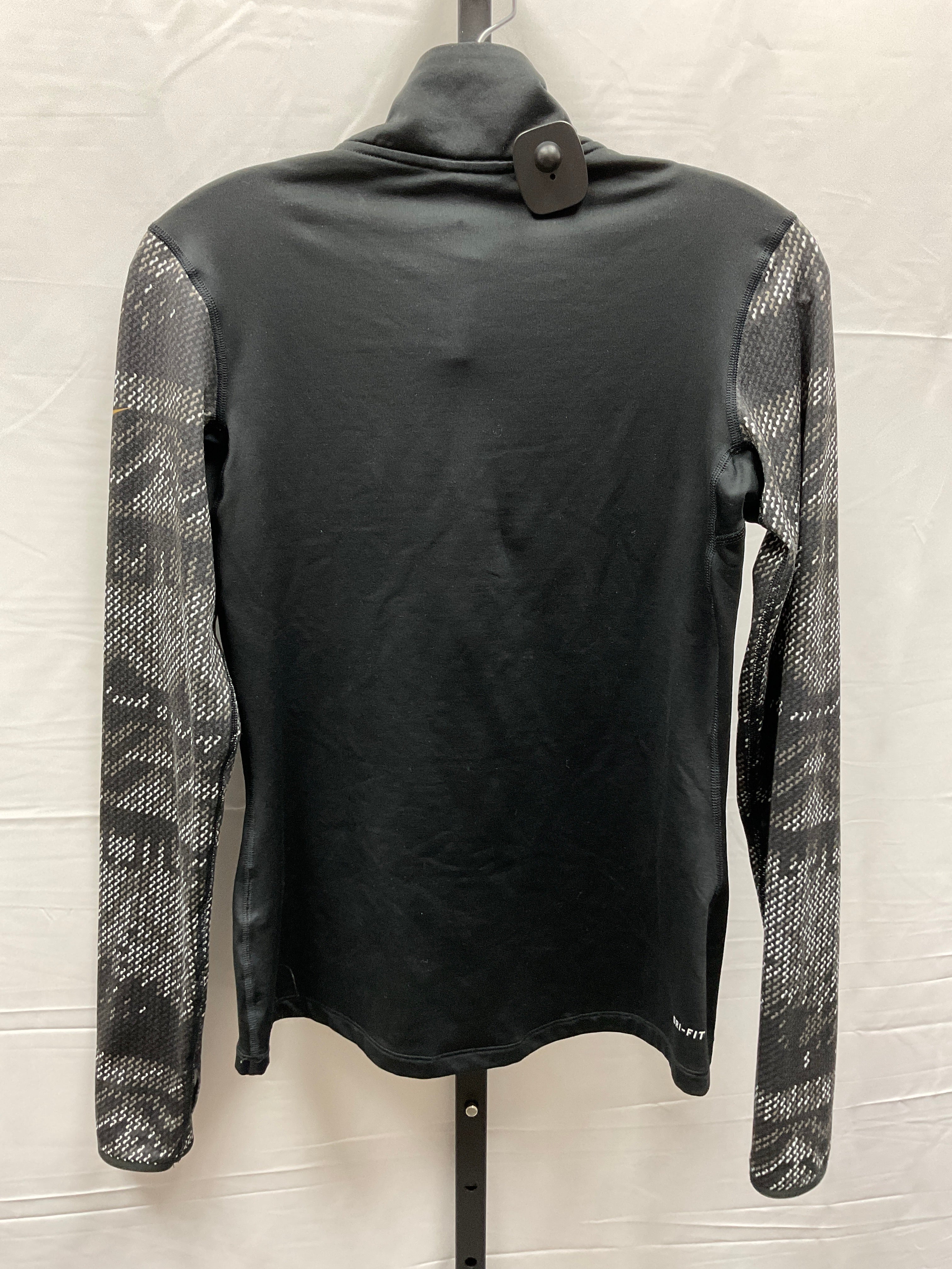 Nike Apparel Athletic Top Long Sleeve Collar Size M