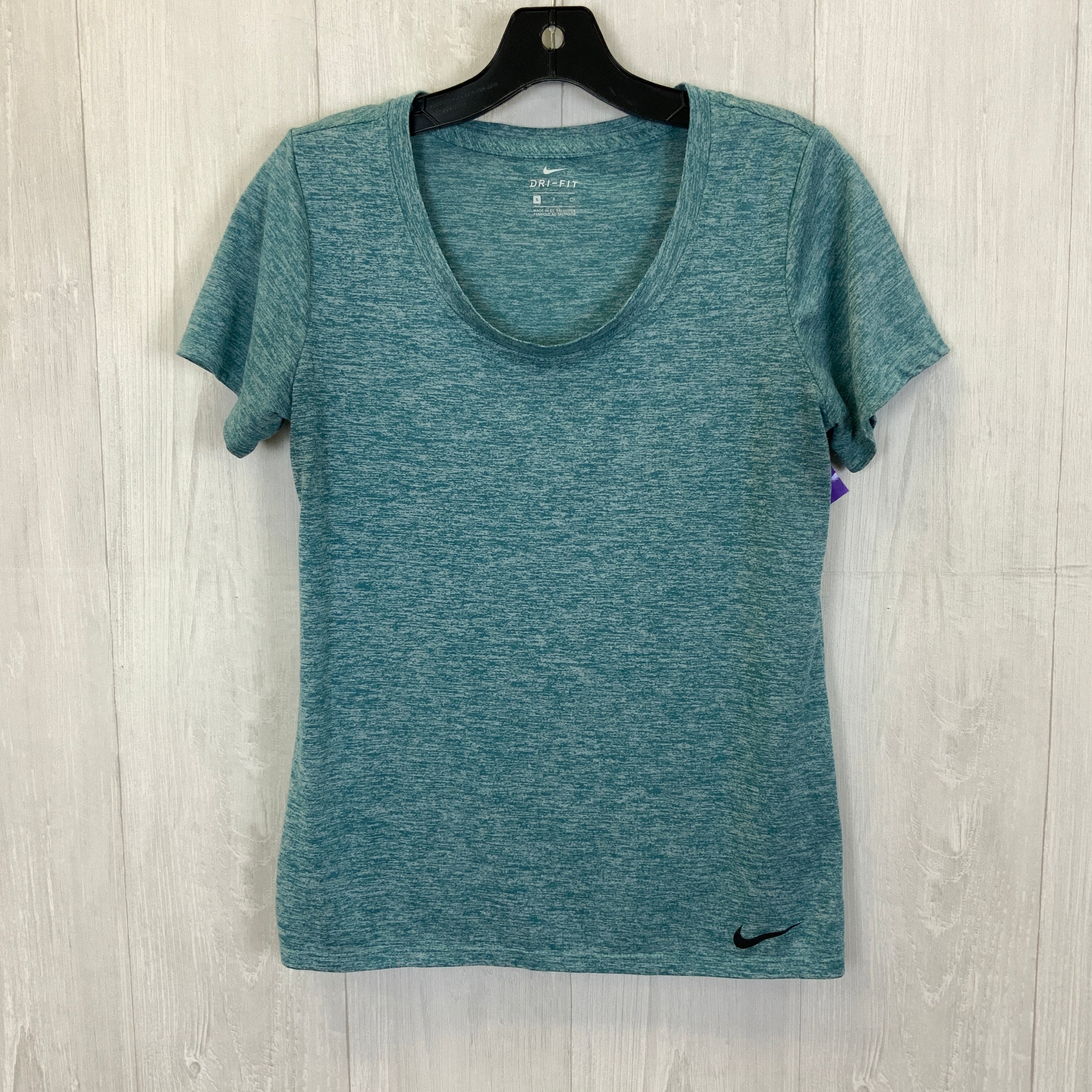 Nike Athletic Top Short Sleeve Size S.