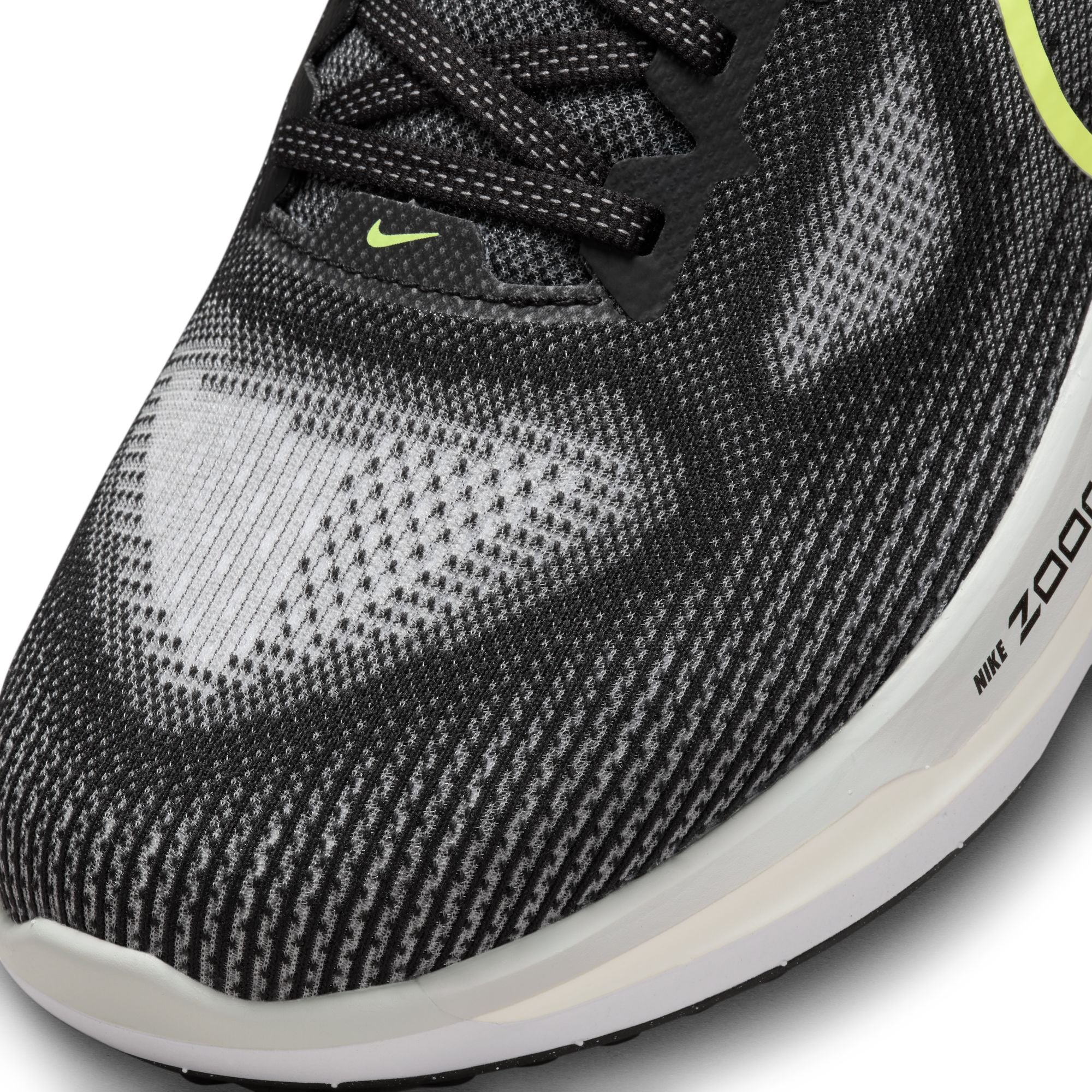 Nike Vomero 17 men's running shoes