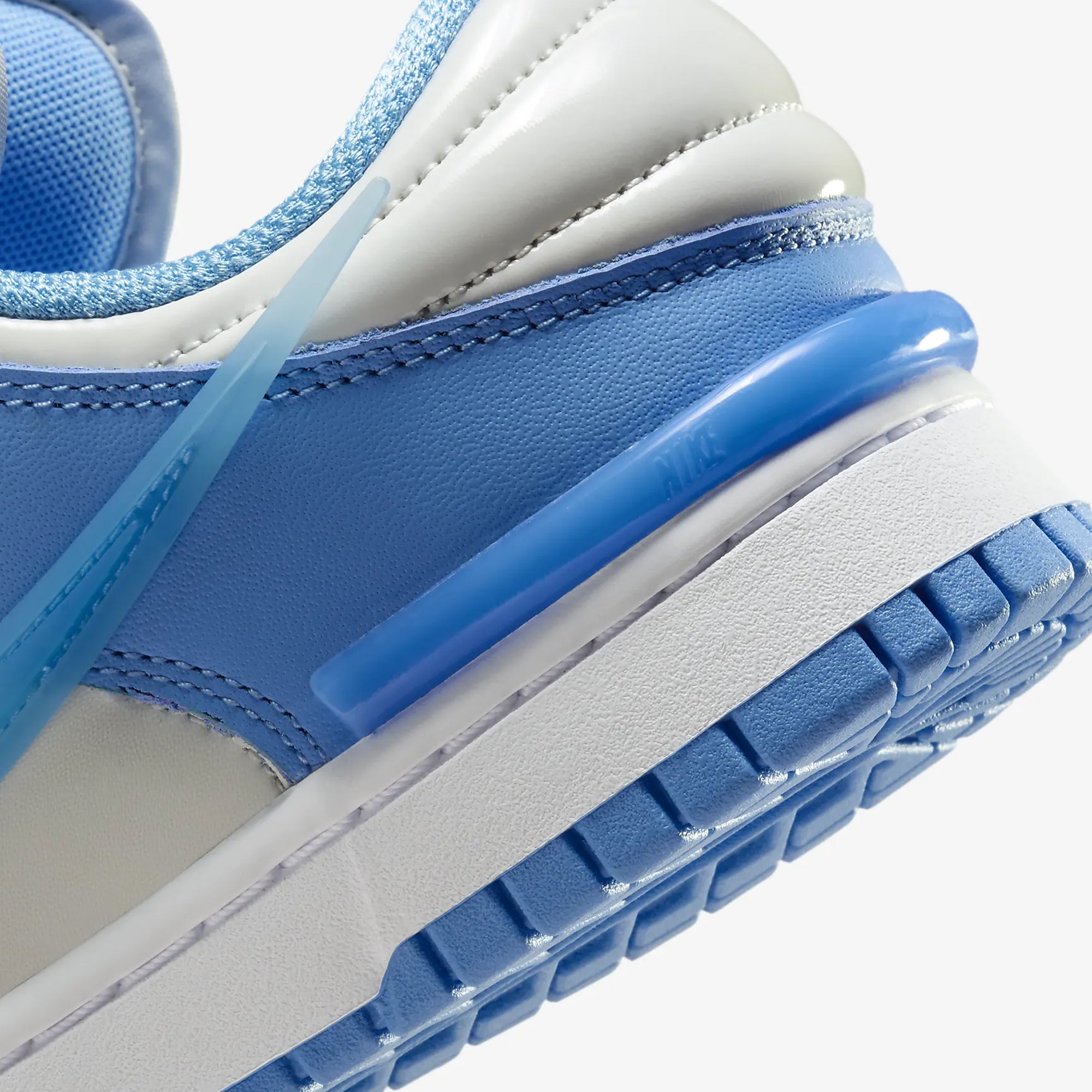 Nike WMN's Dunk Low Twist 'Photon Dust/University Blue-White'