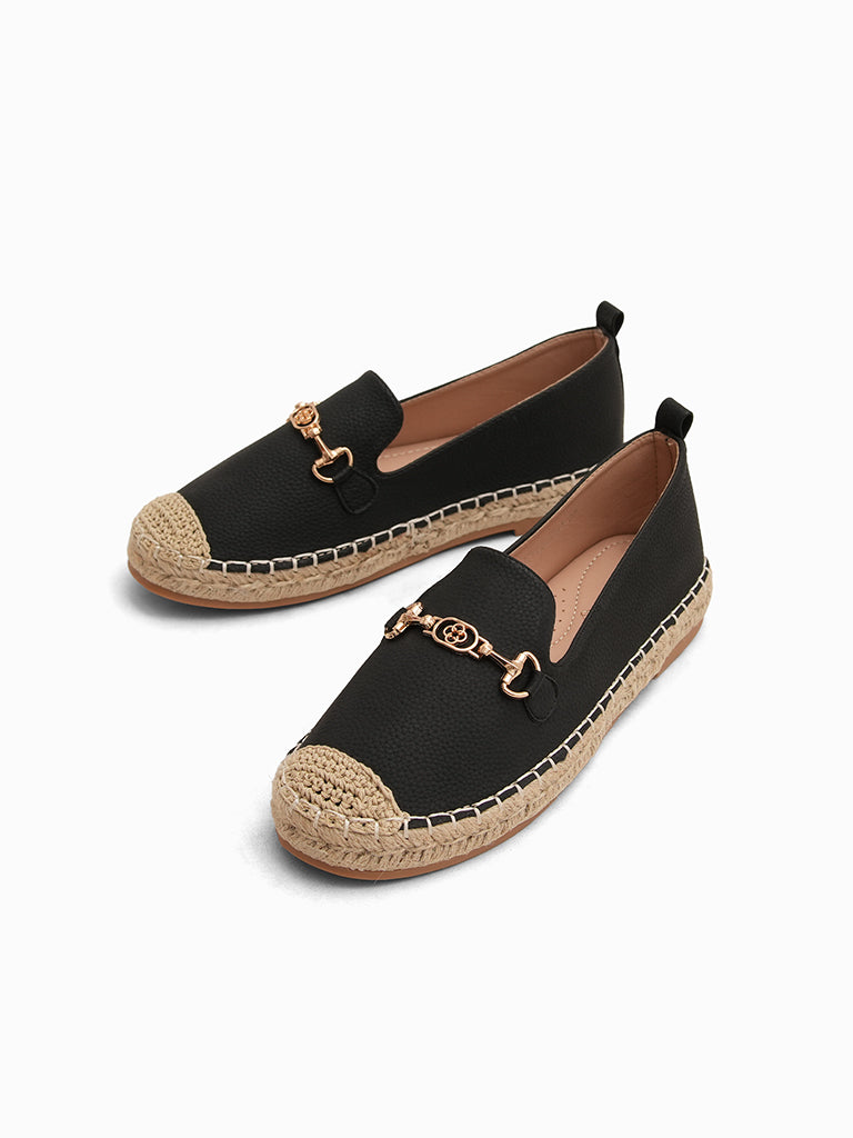 Slip on loafers: Yiesha finest quality