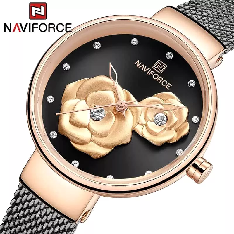 Stylish Metallic Bracelet Watch for Women