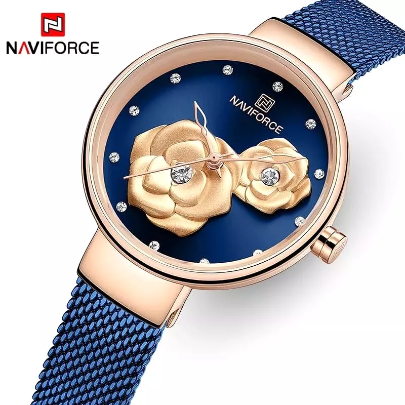 Stylish Metallic Bracelet Watch for Women