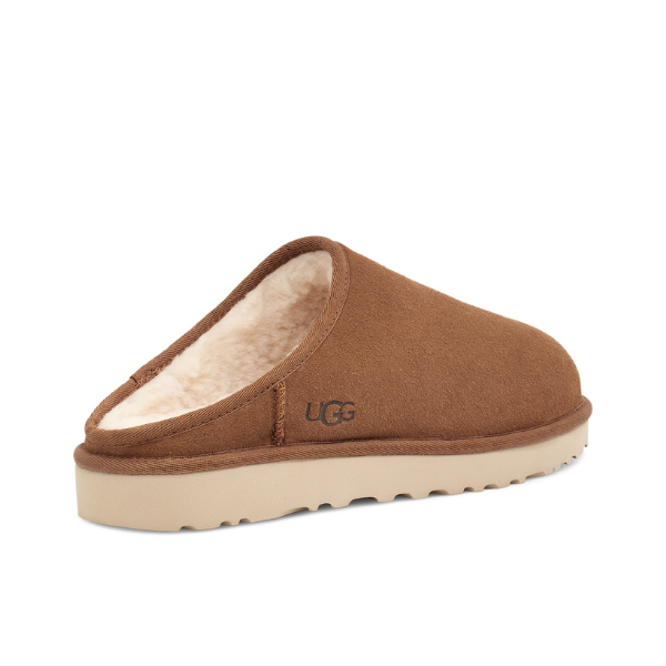 UGG Classic Slip-On for Men in Chestnut