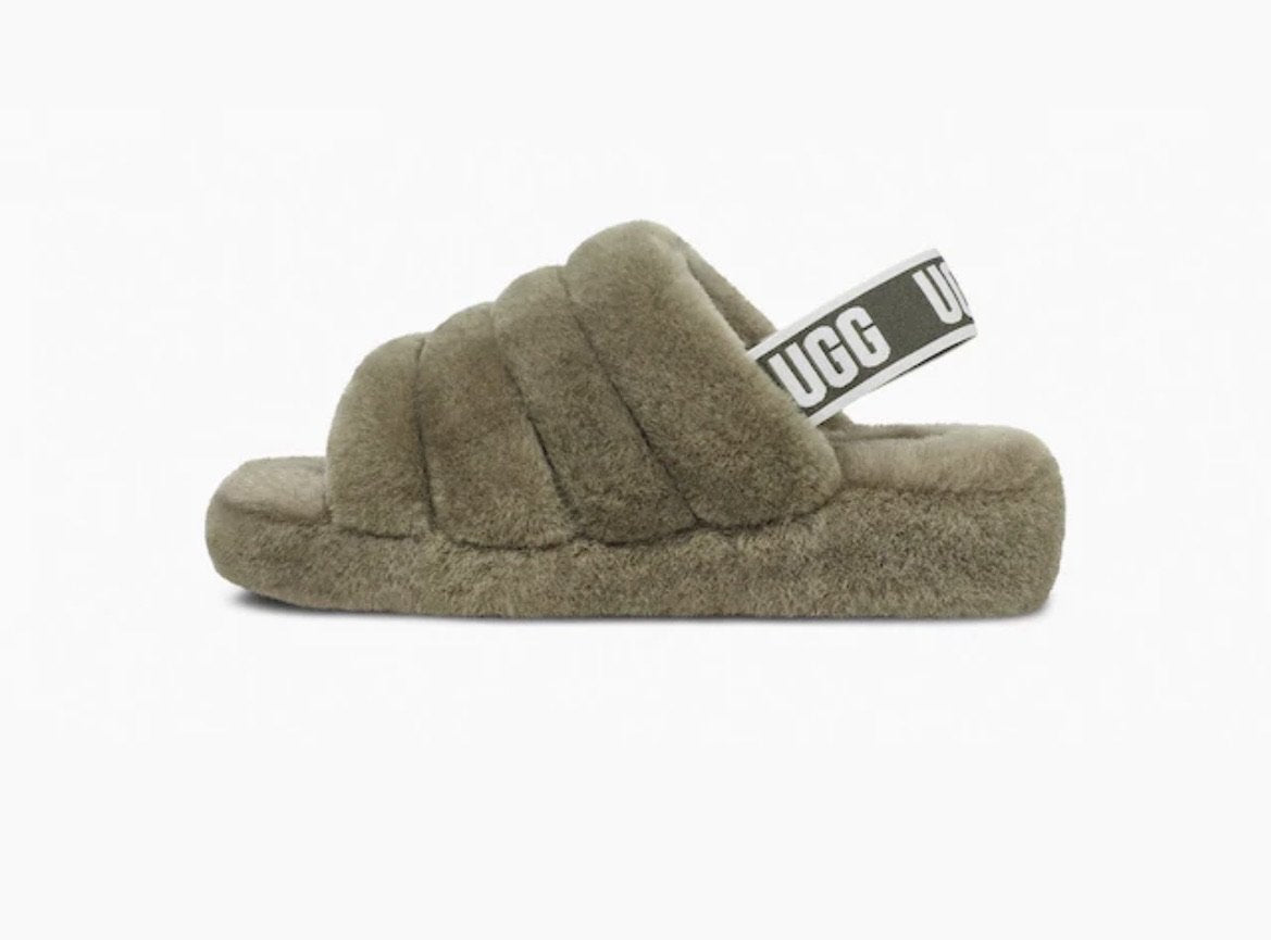 Ugg slip-on sandal with fluffy straps