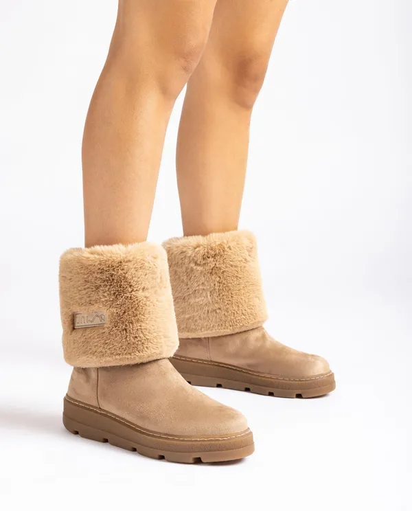 UNISA Camel Suede Ugg Boots with Fur Lining