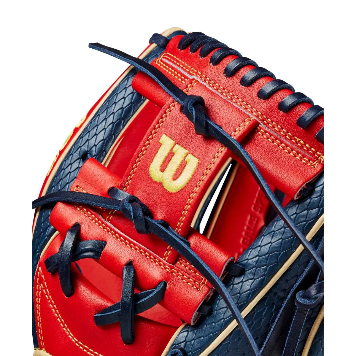 Wilson A2K OA1 11.5 Ozzie Albies GM Baseball Glove: WBW101629115