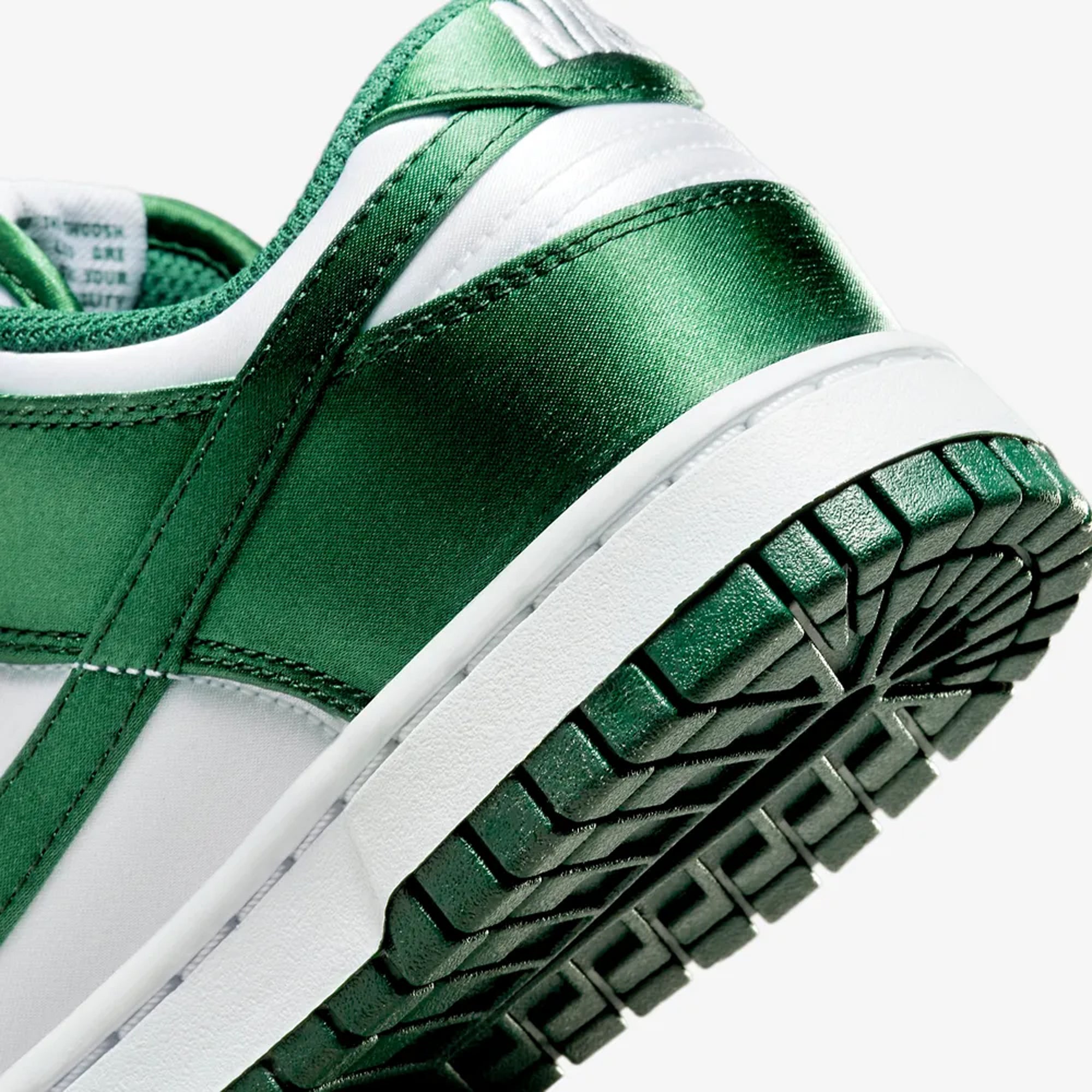 Women's Dunk Low White Team Green - Buy Now